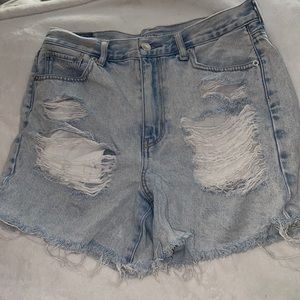 American Eagle; Mom Jean Shorts; Size 6